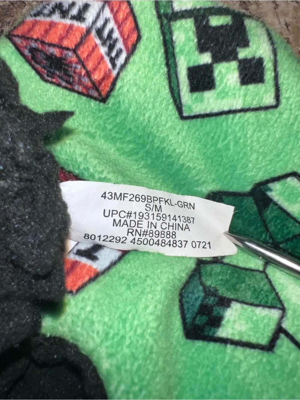 Kids S/M Minecraft Creeper & TNT Slippers